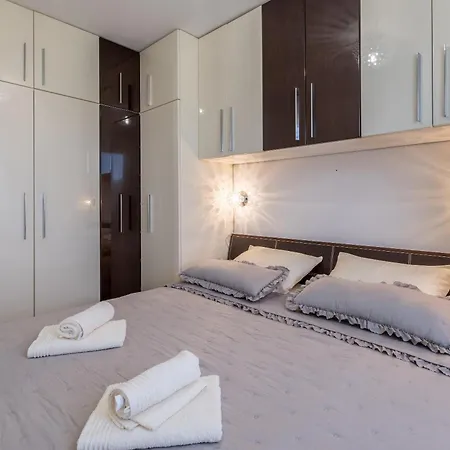 Amigo 2-bedroom Luxury - Balcony & Seaview Split
